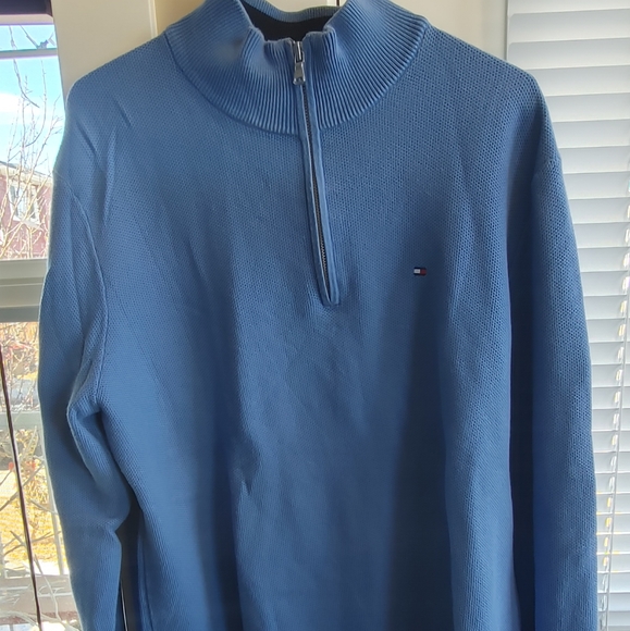 Men's Tommy Hilfiger sweater quarter zip size large - Picture 1 of 4
